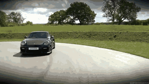 Gif картинки автомобилей