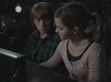 Handjob Hermione Ron GIF En GIFER De Morlurdana