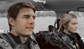 GIF tom cruise live die repeat edge of tomorrow - animated GIF on GIFER -  by Tho