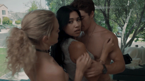 Threesome GIFs - Get the best gif on GIFER