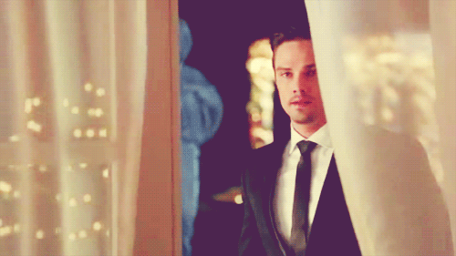 Television Vincent Keller Beauty And The Beast Gif On Gifer By Masius