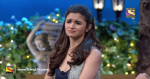 alia-bhatt-the-kapil-sharma-show-kapil-sharma-show-ep-86-gif-on-gifer