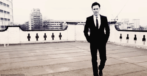 Tom hiddleston help life ruiner GIF on GIFER - by Perana