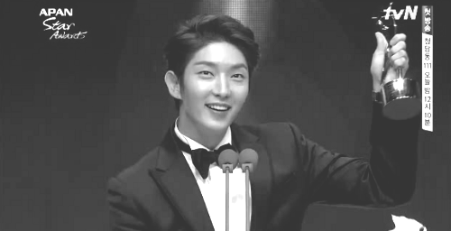 Lee gif. Ли Джун ги gif. Чжун ли gif. Гифка Джун ли. Lee Joon ki gif.
