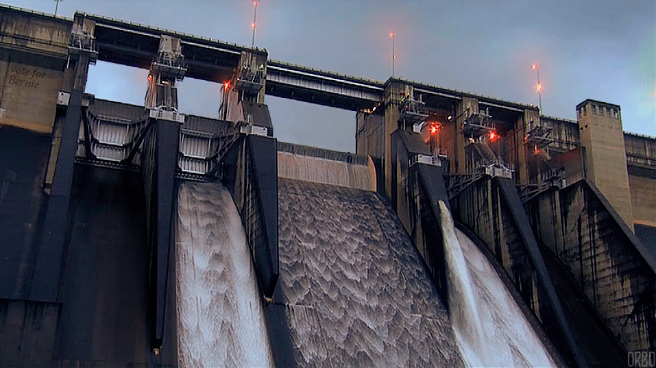 Видео падающей воды. Сороудерживающие решетки ГЭС. Плотина кёльнбрейн. Красноярская ГЭС. ГЭС Белу Монти.