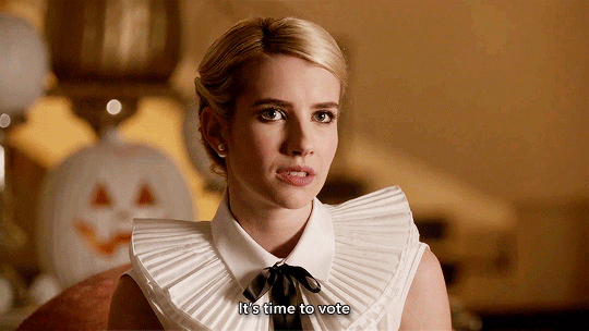 Emma text. Эмма Робертс Шанель реклама. Chanel Oberlin gif. Эмма Робертс реклама духов. Оберлин Смит.