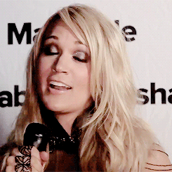 Carrie Underwood My Baby I Love Her Gif On Gifer By Pelace