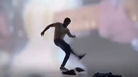 Пинок гиф. Пинает гиф. Пинок gif