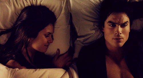 Elena Gilbert Damon Salvatore Gifleri, Nina Dobrev Ian Somerhalder Gifleri, The Vampire Diaries Gifleri