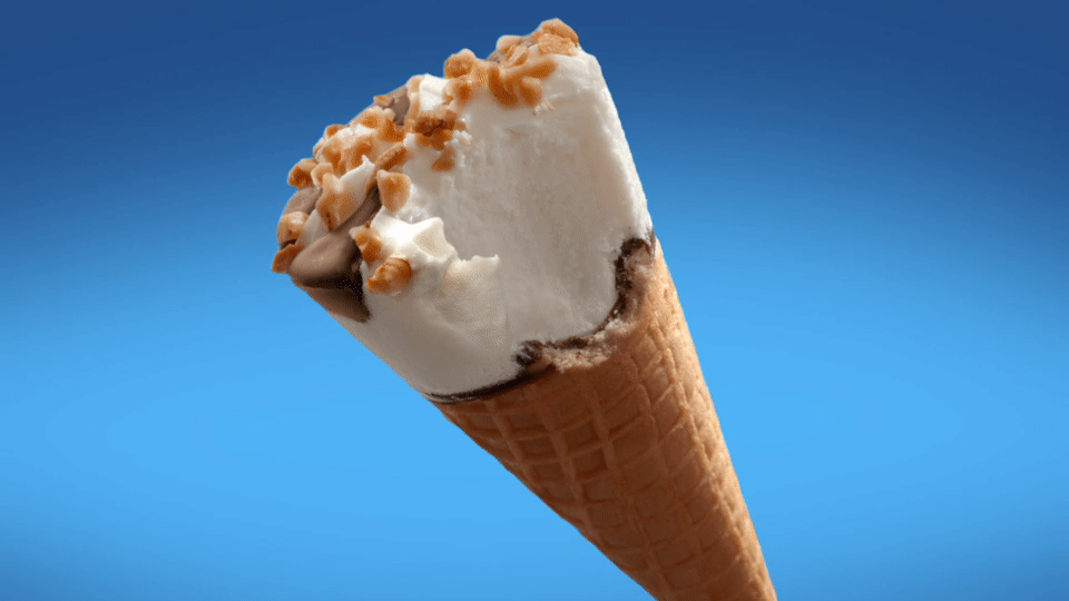 On this animated GIF: ice cream, bite from Togul. 