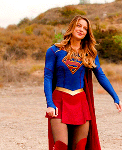 Supergirl GIF - Find on GIFER