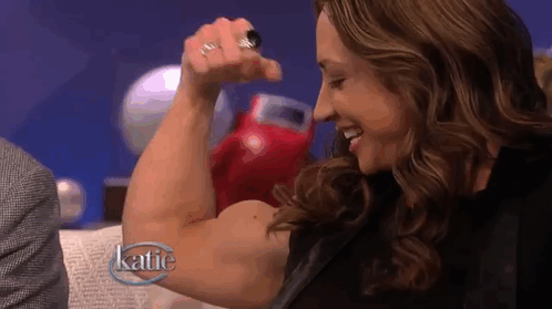 Fbb women with muscle muscular women GIF - Trouver sur GIFER