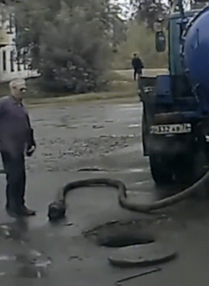 9O2b.gif