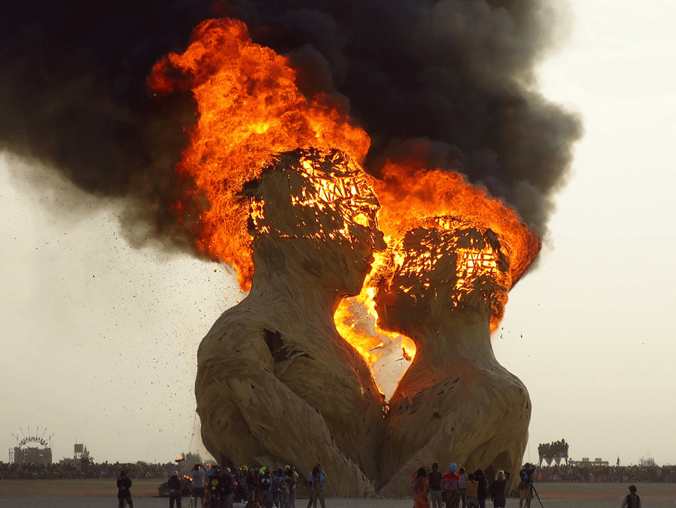 Любовь и сжигание. Burning man горящий человек. Сжигание любви. Сжигать мосты картинки.