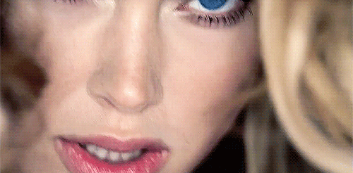 pretty tumblr girl with blue eyes