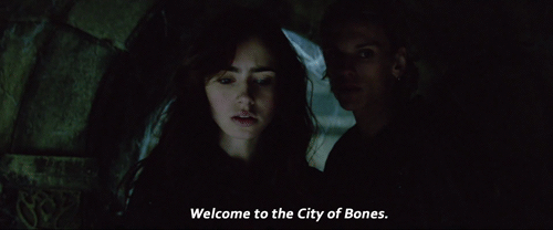 jace and clary kiss city of bones