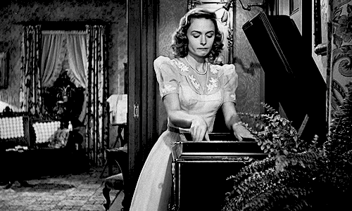 GIF donna reed 1946 its a wonderful life - animated GIF on GIFER
