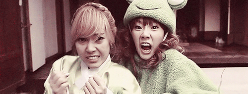 Funny scared snsd GIF - Find on GIFER