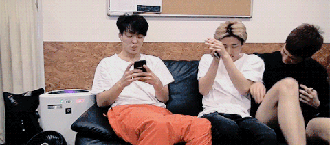 Ikon GIF - Find on GIFER