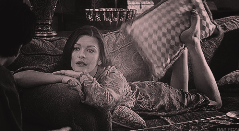 Catherine zeta jones GIF - Find on GIFER