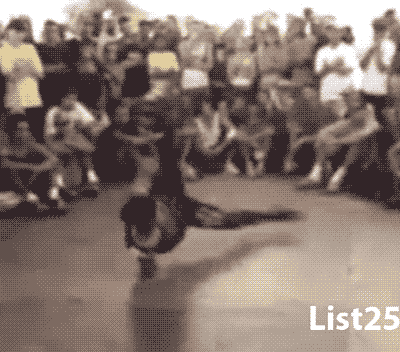 GIF: break dance breakdance Dimensions: 400x352 px Download GIF or share Yo...