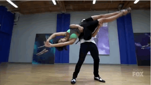 Брейк на голове. Фокстрот трансформация. Dancefox 001 ак мужская латина лак. Как танцевать танец. Крутили танцы.