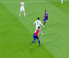 Cristiano Ronaldo Y James Rodriguez Hala Madrid GIF - Real Madrid