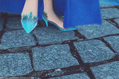 GIF elsa - animated GIF on GIFER