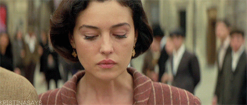 Animated Gif Malena Monica Bellucci Movie Share Or Download Walking Woman Animated Gif Malena Monica Bellucci Movie Share Or Download Walking Woman