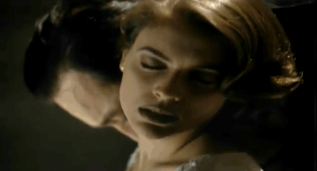 Alyssa Milano Embrace Of A Vampire