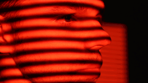 GIF the chamber connection futur - GIF animé sur GIFER