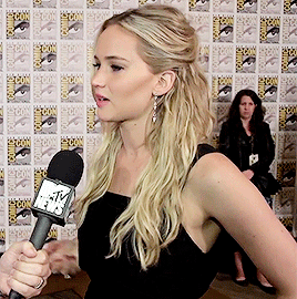 Jennifer Lawrence Hunger Games Hot GIFs