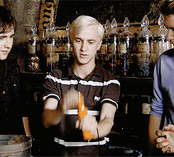 Dvd extras GIF - Find on GIFER