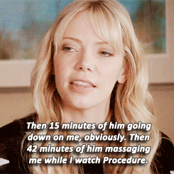 GIF kate micucci riki lindhome garfunkel and oates - animated GIF on GIFER