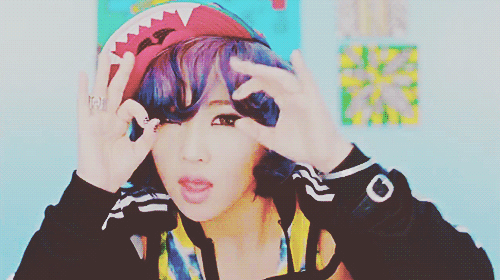 2ne1 Minzy Minji Gong Gif Find On Gifer
