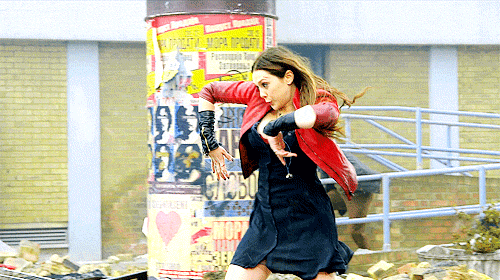 Aou Scarlet Witch Elizabeth Olsen Gif Find On Gifer