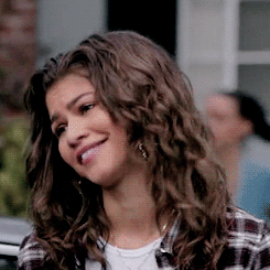 2015 zendaya blackish GIF - Find on GIFER