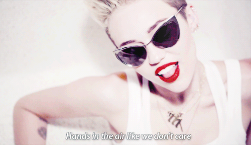 Miley cyrus miley GIF - Find on GIFER