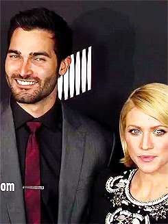 brittany snow and tyler hoechlin gif