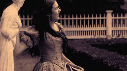 Реверанс со скальпелем. Кэтрин Пирс 1864. Кэтрин Пирс 1864 в платье. Дама падает в обморок.
