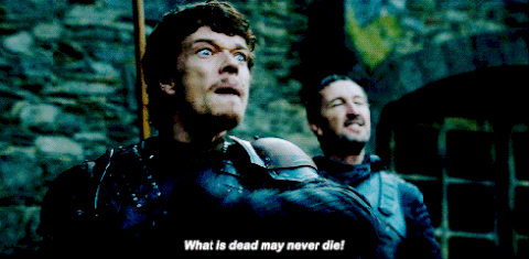 Might be dead. Теон gif. Занимательные гифки Теон. What is Dead May never die. Мемы с Теоном Грейджоем.