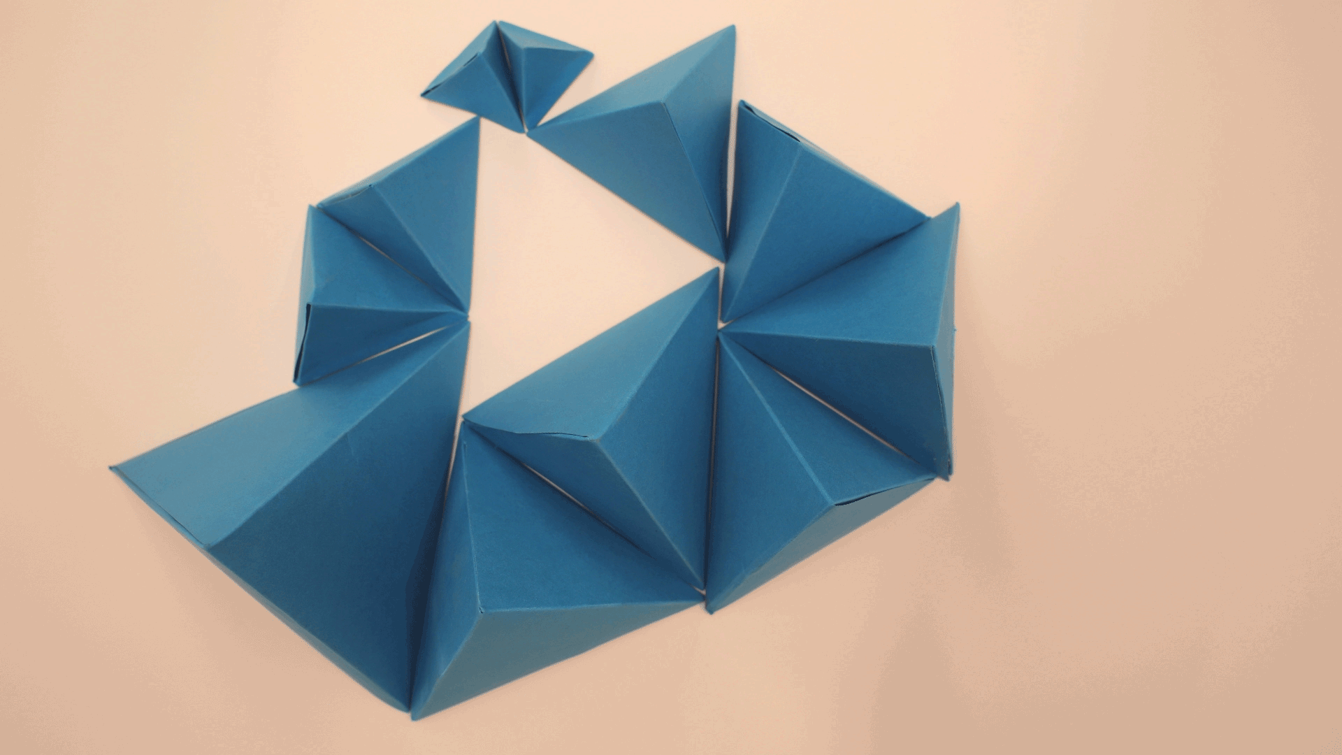 Оригами. Объемное оригами. Оригами фигуры. Оригами движущиеся.