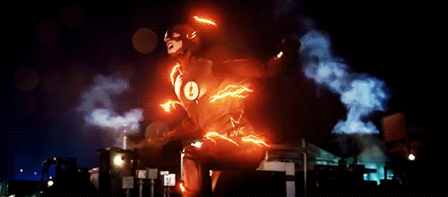 Flash gif. Молния человек гифка. Человек молния gif. Молнии флеша гиф. Зум бежит гиф.