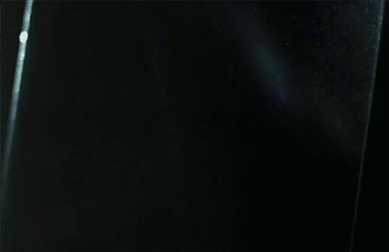 Анимированное стекло. Стекло анимация. стекло gif. трескается стекло гиф. стекло разбивается gif.