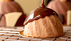GIF hannah kirby food porn pastel - GIF animado en GIFER
