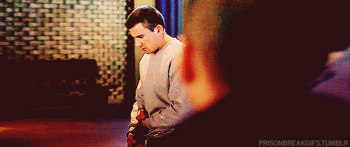 Гифка майкл скофилд гиф картинка, скачать анимированный