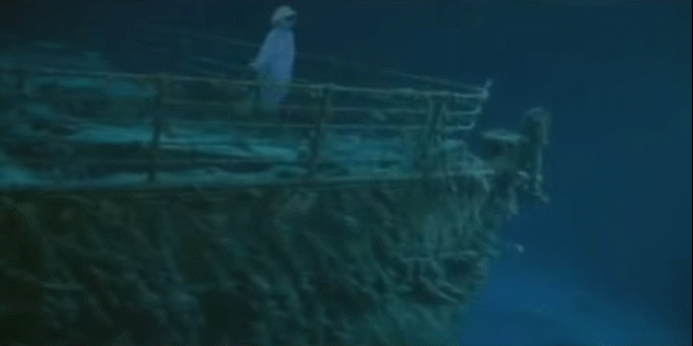 GIF woman titanic underwater - animated GIF on GIFER