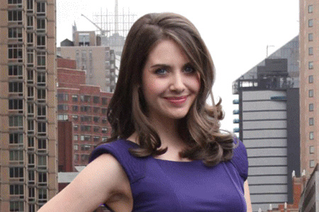 Гифка 50. Alison Rey. Alison Brie рубашка. Alison Brie feet. 50 Gif.