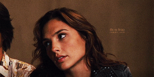GIF h gal gadot imogen - animated GIF on GIFER, image size:500x250