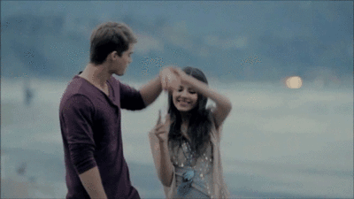 GIF hug couple love - animated GIF on GIFER